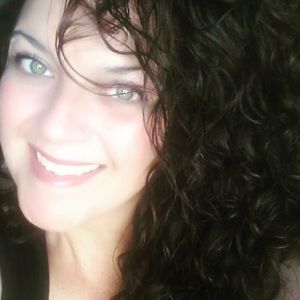 Meet your Posher, Tania